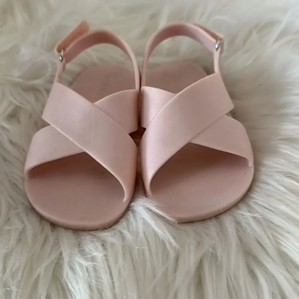 Old Navy | Pink Cross Strap Velcro Buckle Size 5